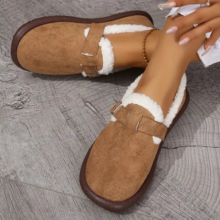 Gemütliche gefütterte Slip-On Ballerinas mit Schnallenriemen