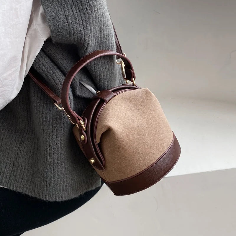 Retro Chic Eimer-Schulterhandtasche