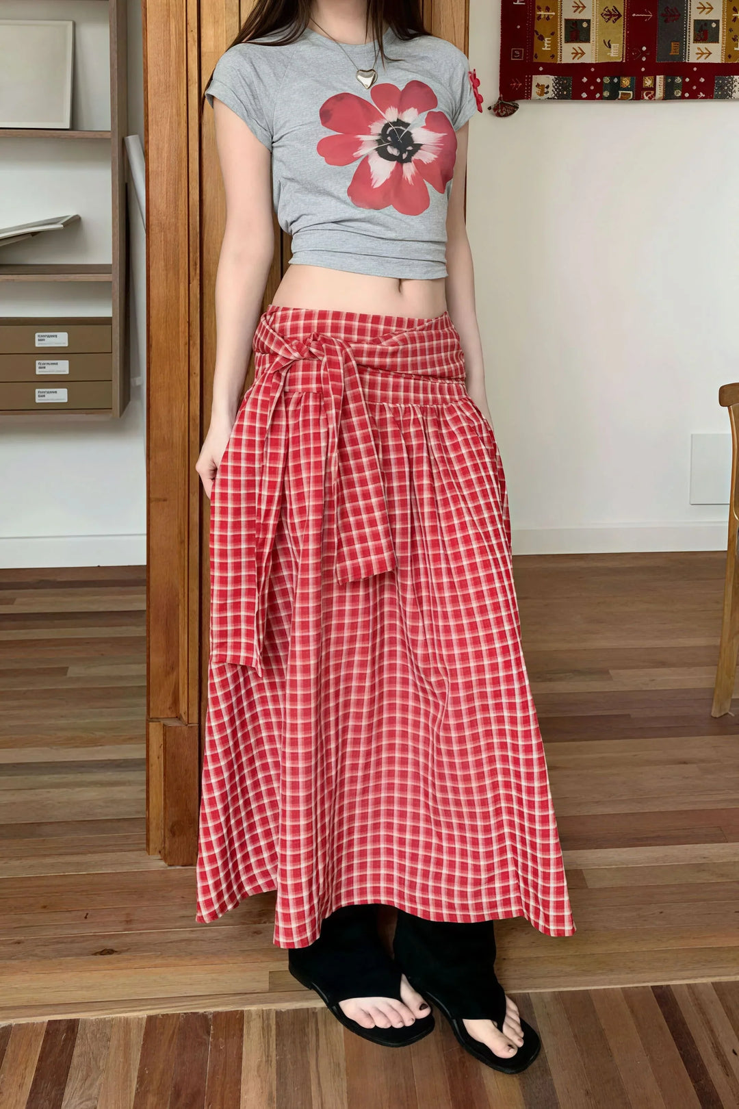 Karierter Polyester A-Linien Midirock Rot und Schwarz