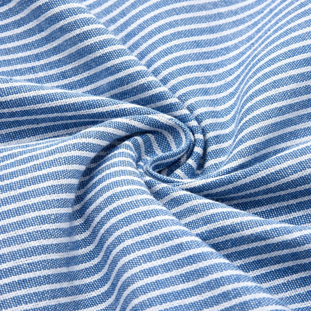 Gestreiftes Midi-Kleid für Damen mit Knopfdetail und Taschen