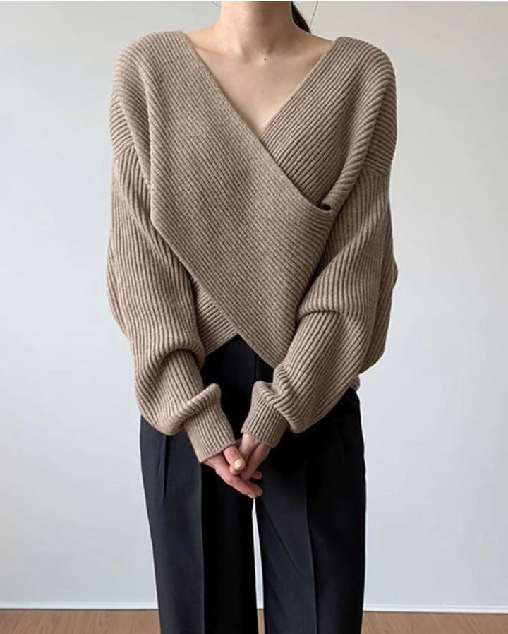 Vielseitig kombinierbarer Damenpullover mit moderner Strickoptik