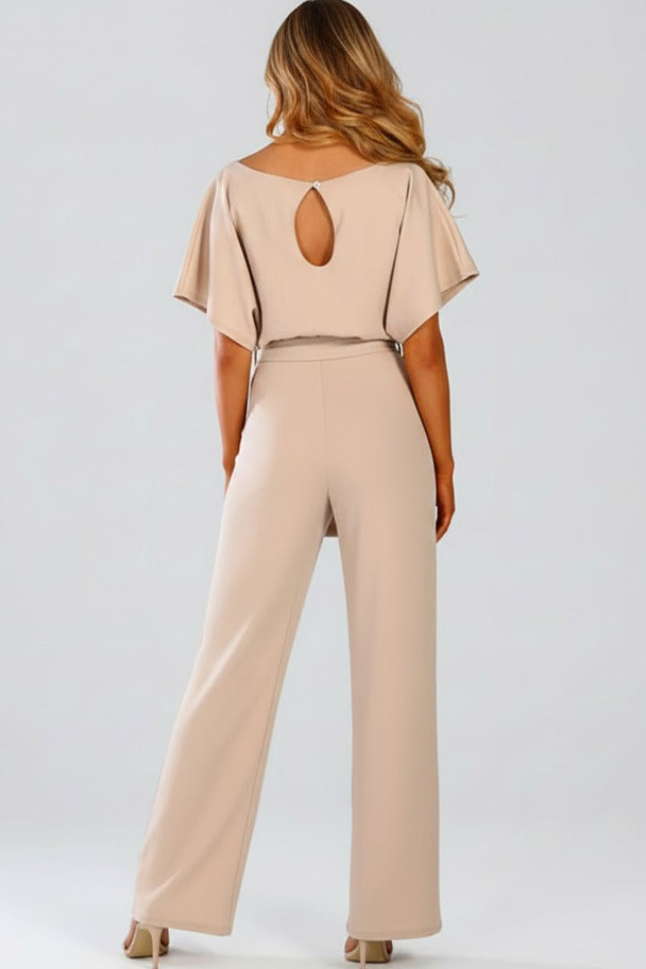 Damen Jumpsuit mit weitem Bein und Gürtel seitlich fotografiert