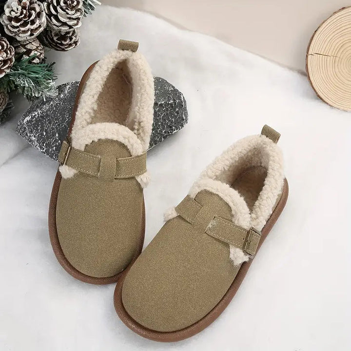Gemütliche gefütterte Slip-On Ballerinas mit Schnallenriemen