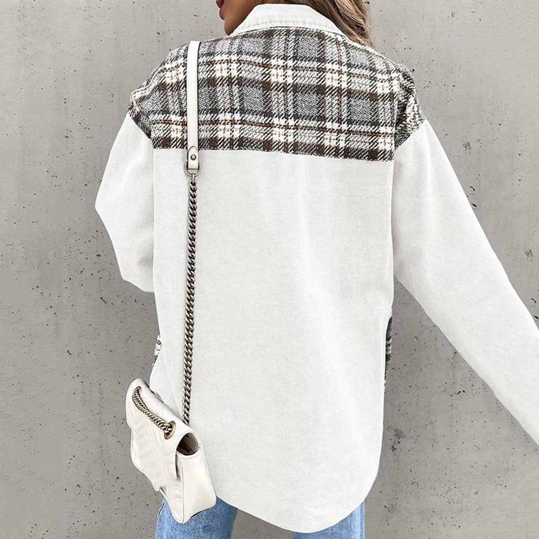 Elegante Damenjacke mit Karomuster und klassischem Kragen