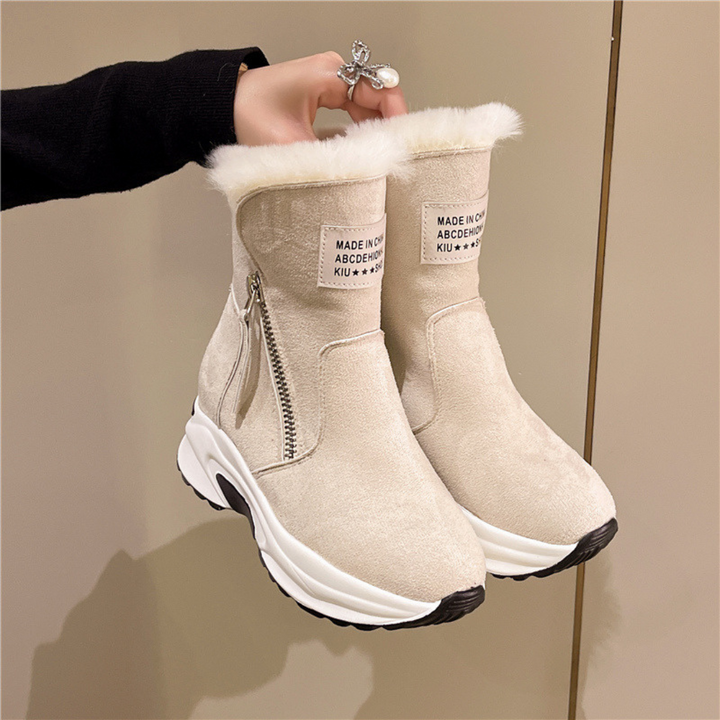 Gemütliche sportliche Winterstiefel für Damen