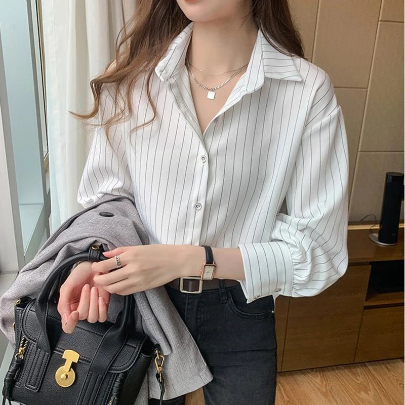 Damen Lockeres Langarmshirt mit Streifen Blau Weiß