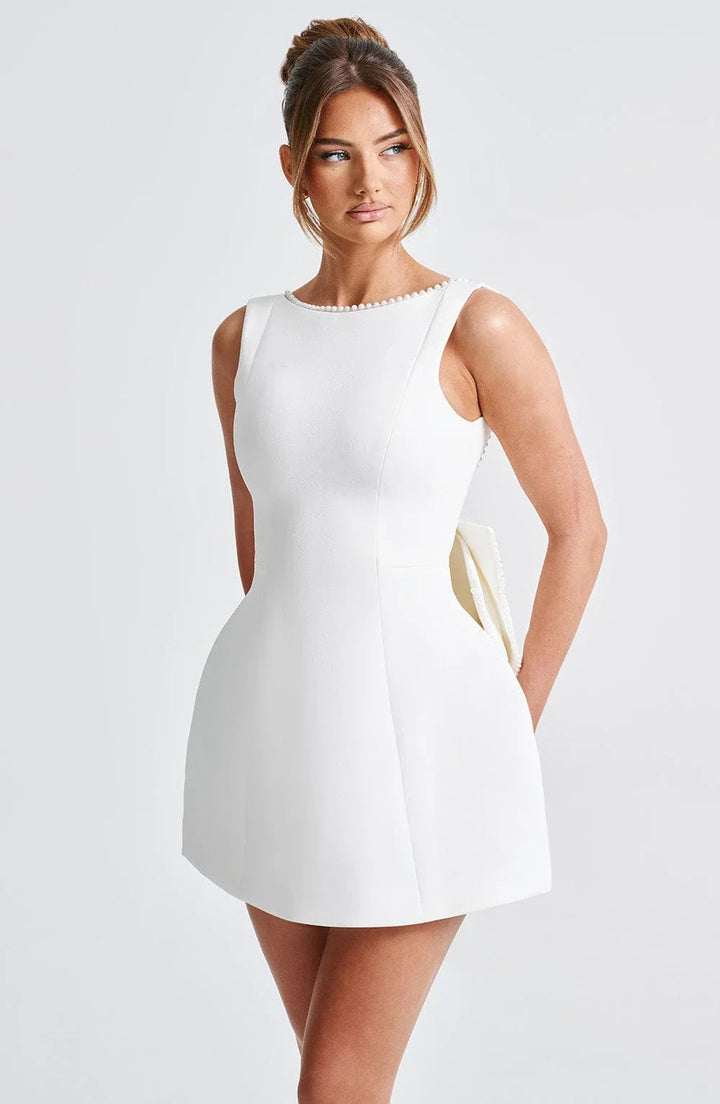 Cocktailkleid für Damen mit Schleifenrücken
