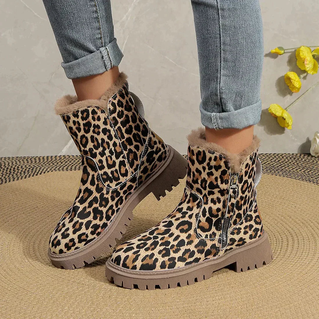 Schicke Stiefeletten mit Leopardenmuster für trendige Outfits