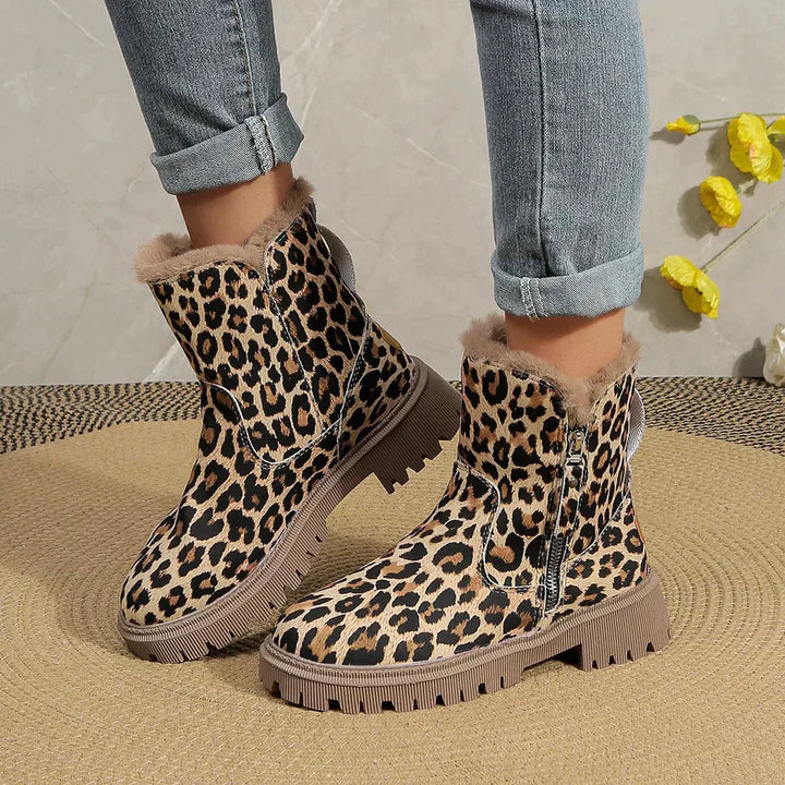 Schicke Stiefeletten mit Leopardenmuster für trendige Outfits