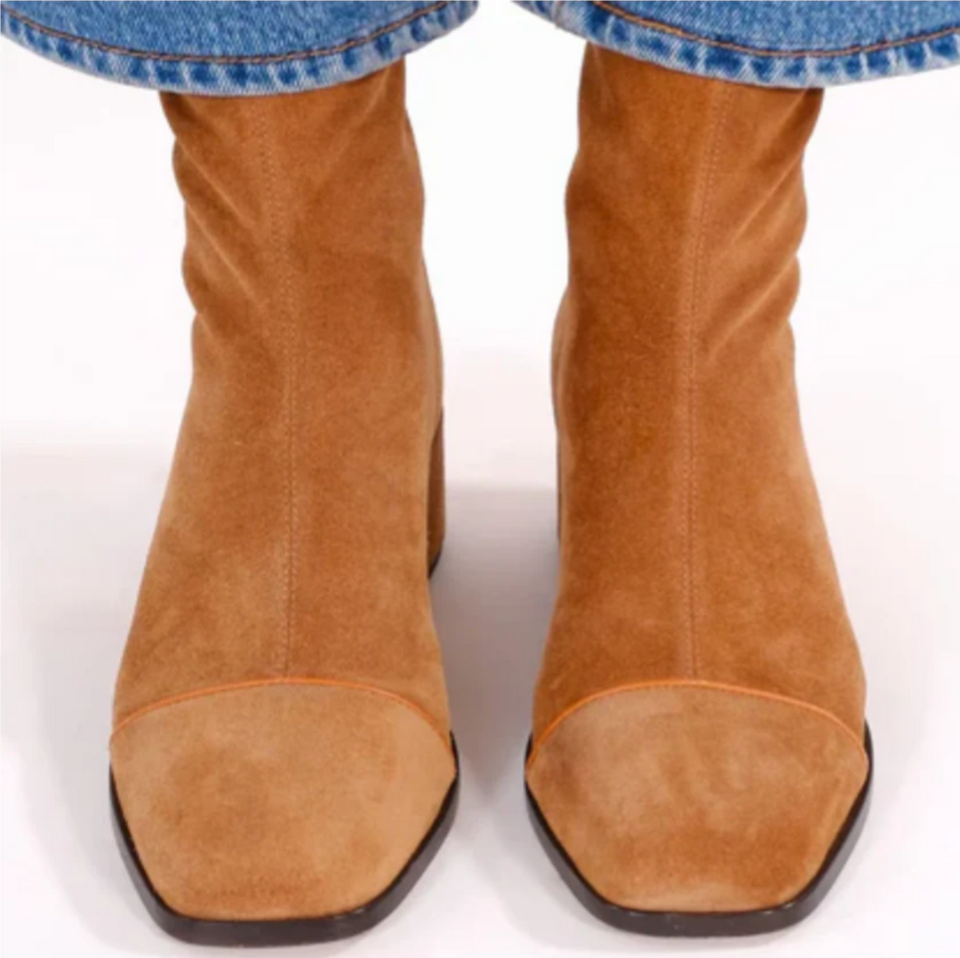 Stilvolle Stiefel mit Absatz