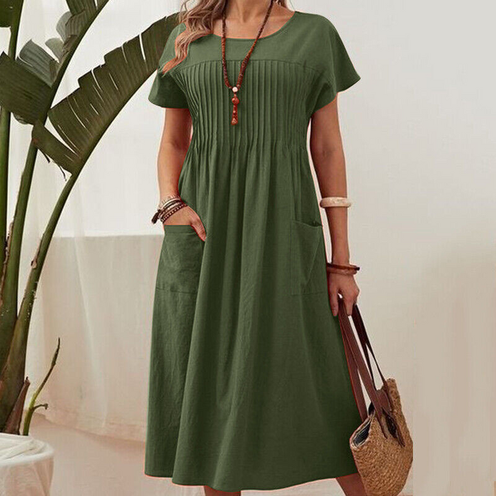 Faltiges Midi-Kleid mit kurzen Ärmeln und Taschen