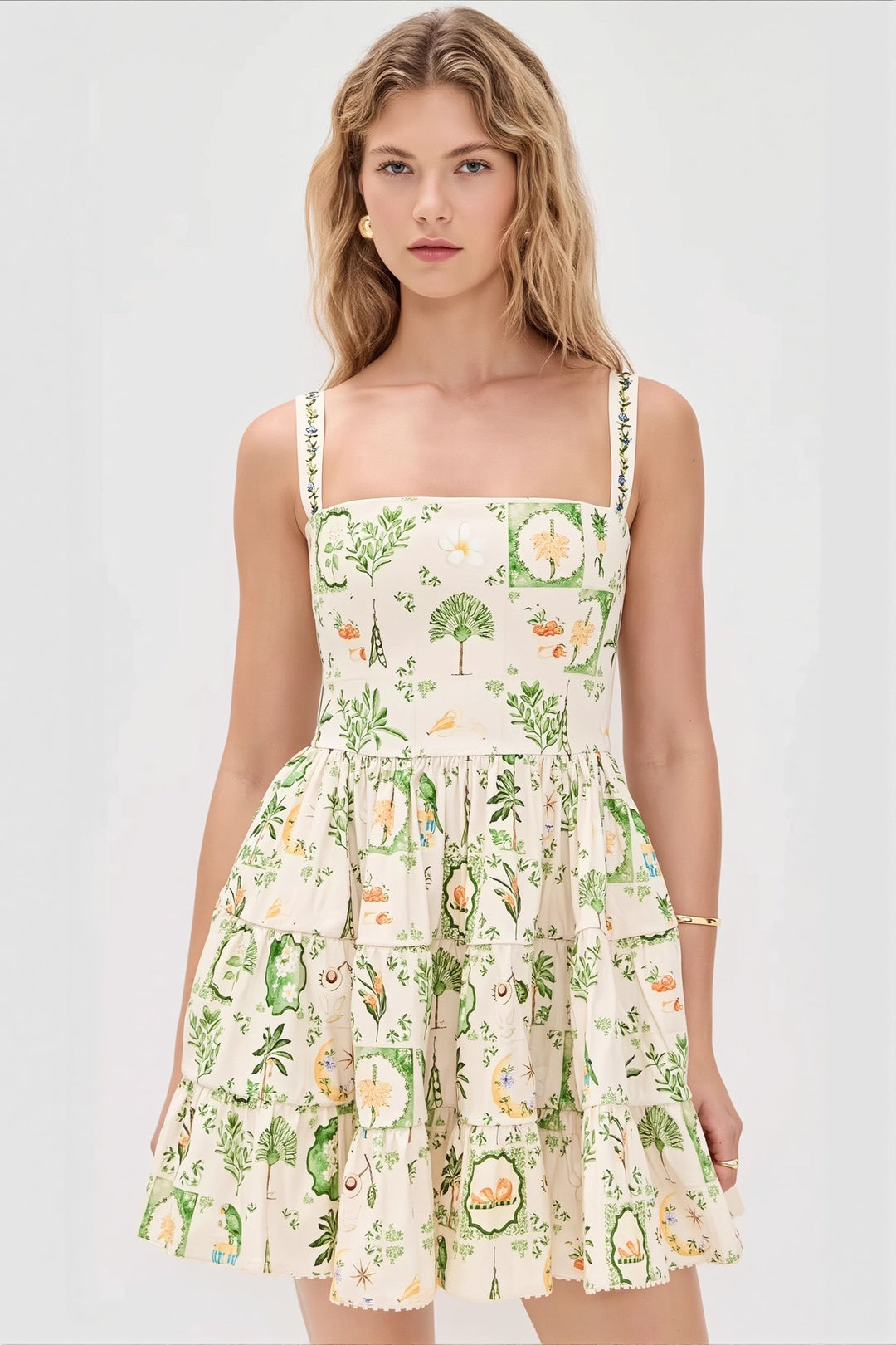 Damen-Midikleid mit Blumenprint und eckigem Ausschnitt in Vorderansicht