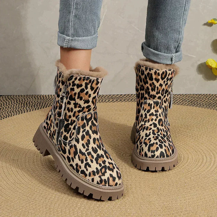 Schicke Stiefeletten mit Leopardenmuster für trendige Outfits