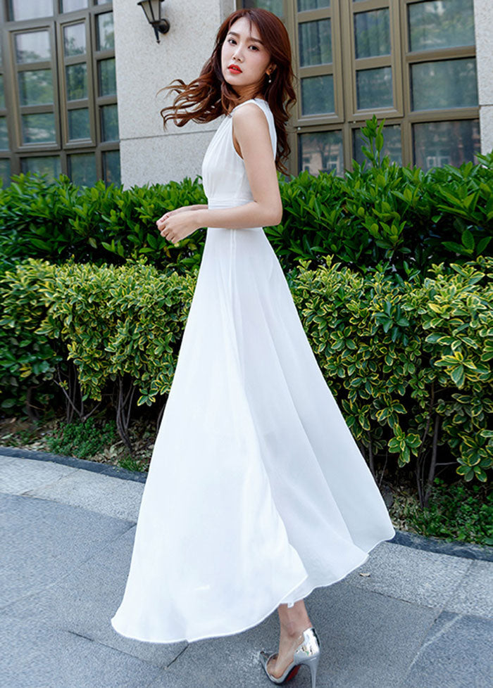 Weißes ärmelloses Maxikleid aus Chiffon mit hoher Taille