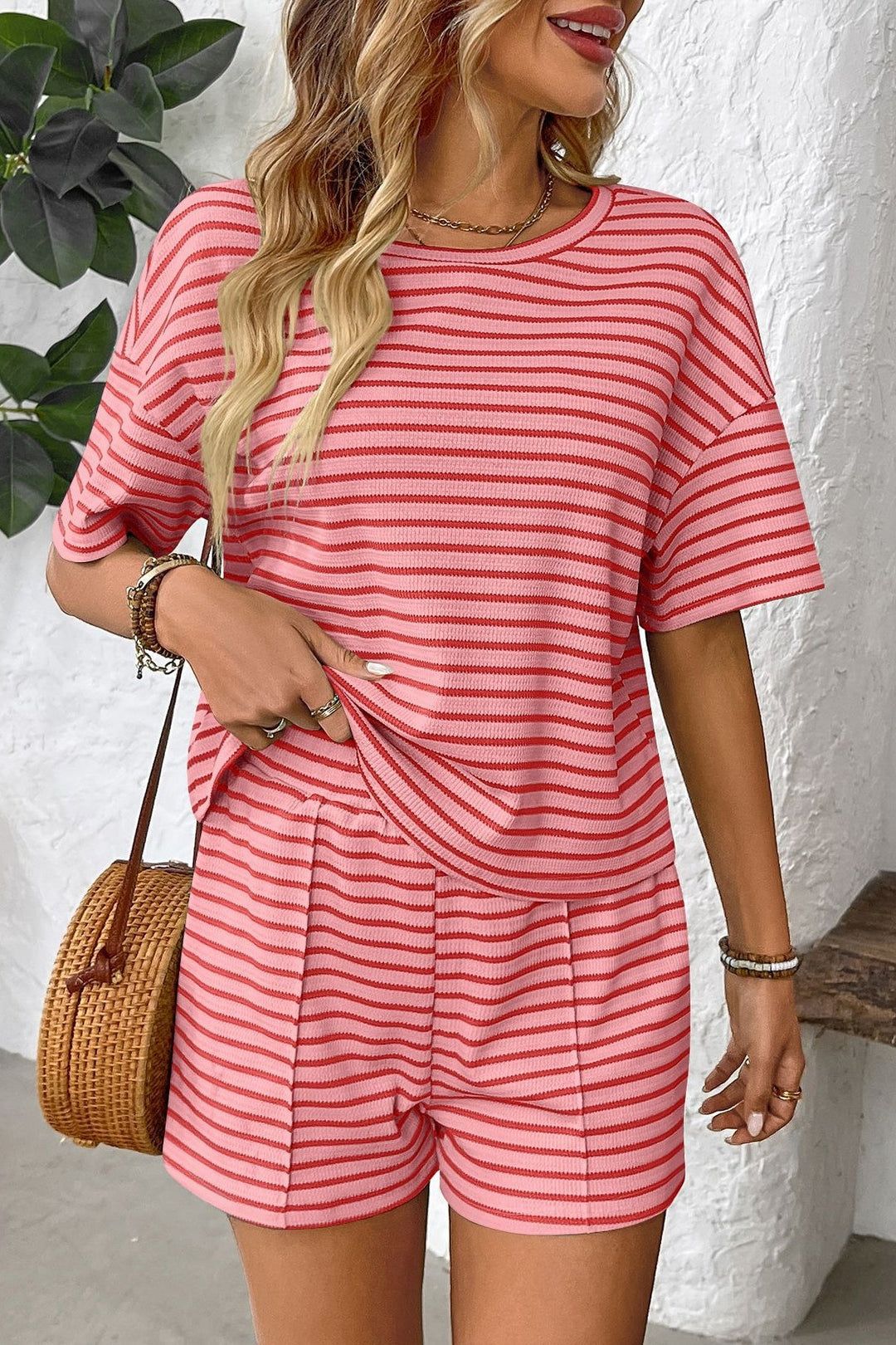 Gestreiftes Damen Shorts Set aus Strick in entspannter Passform