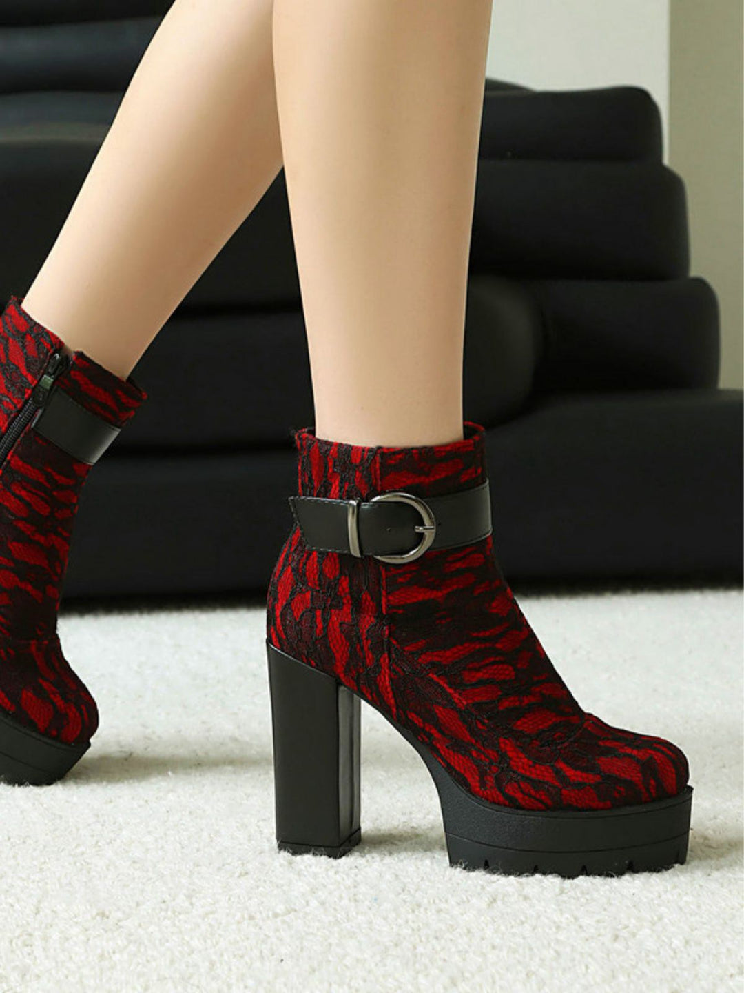 Vintage Spitzen-Plateau-Stiefeletten mit klobigen Absätzen