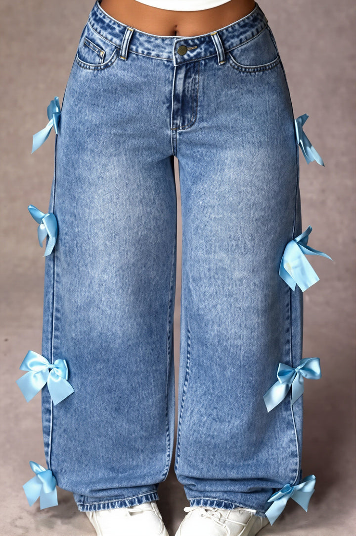 Damen Straight Leg Jeans Mit Schleifendetail