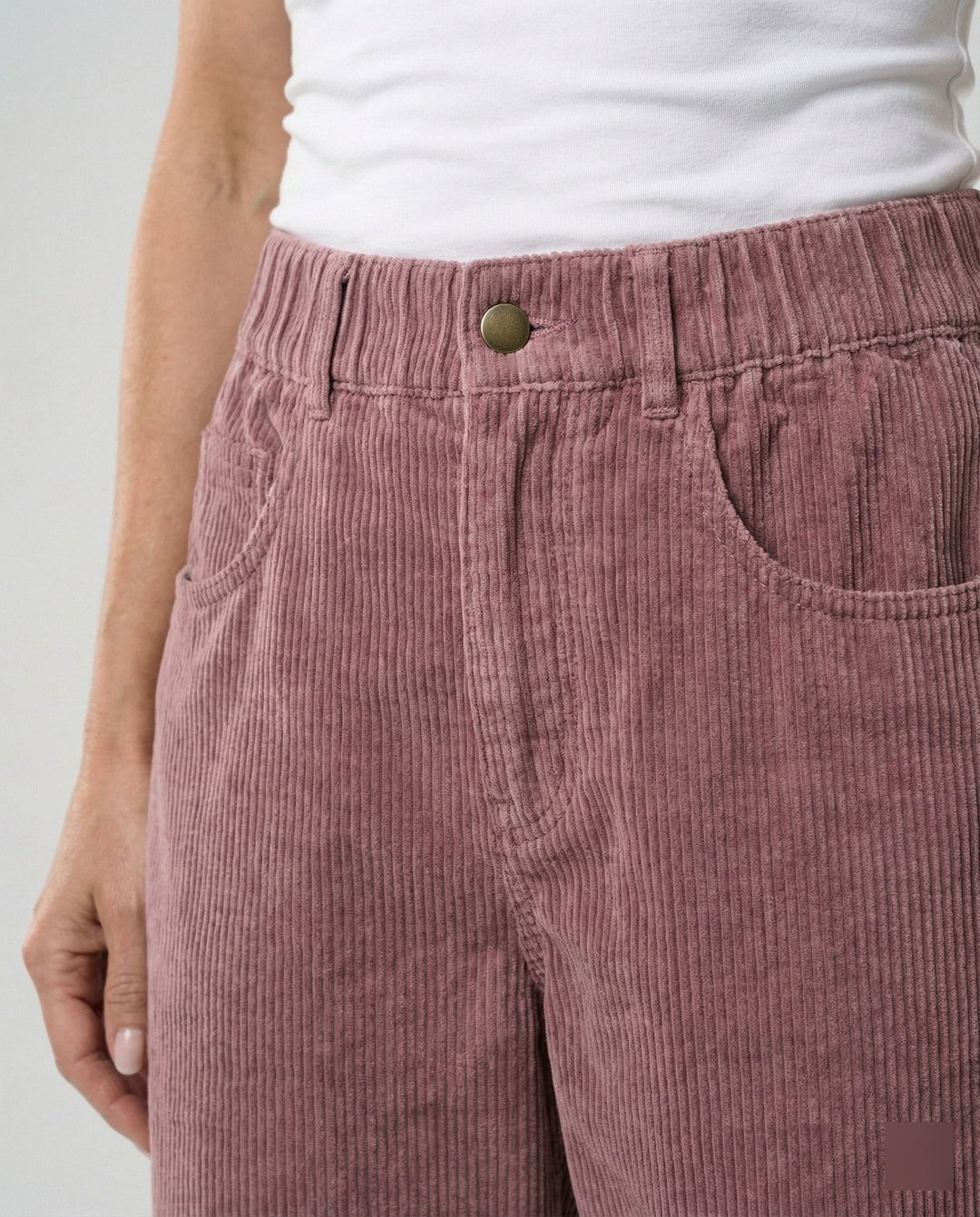 Damenhose im Wide-Leg-Schnitt mit hohem Taillenbund