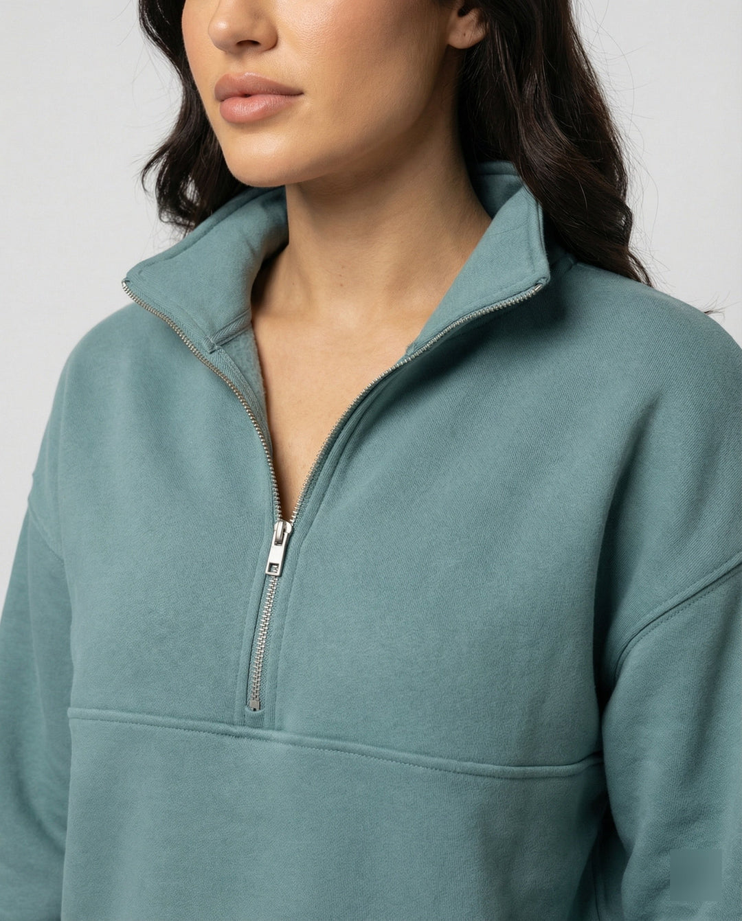Zip-Hoodie des Damen-Jogginganzugs in der Detailansicht