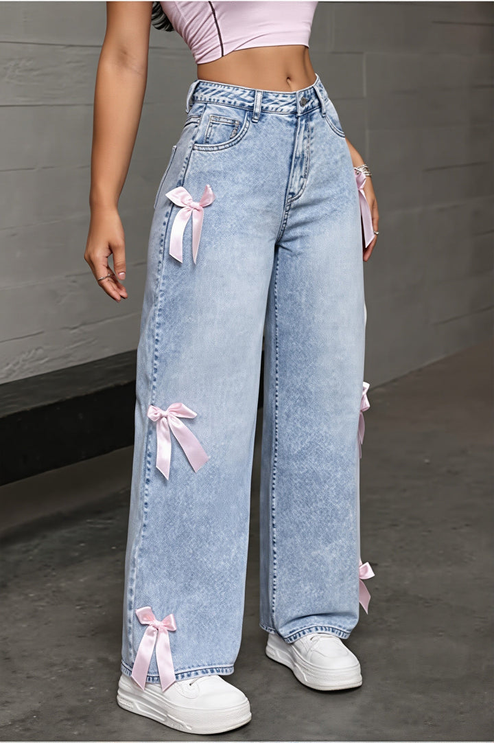 Damen Straight Leg Jeans mit Schleifendetail im Washed Look, Rückansicht