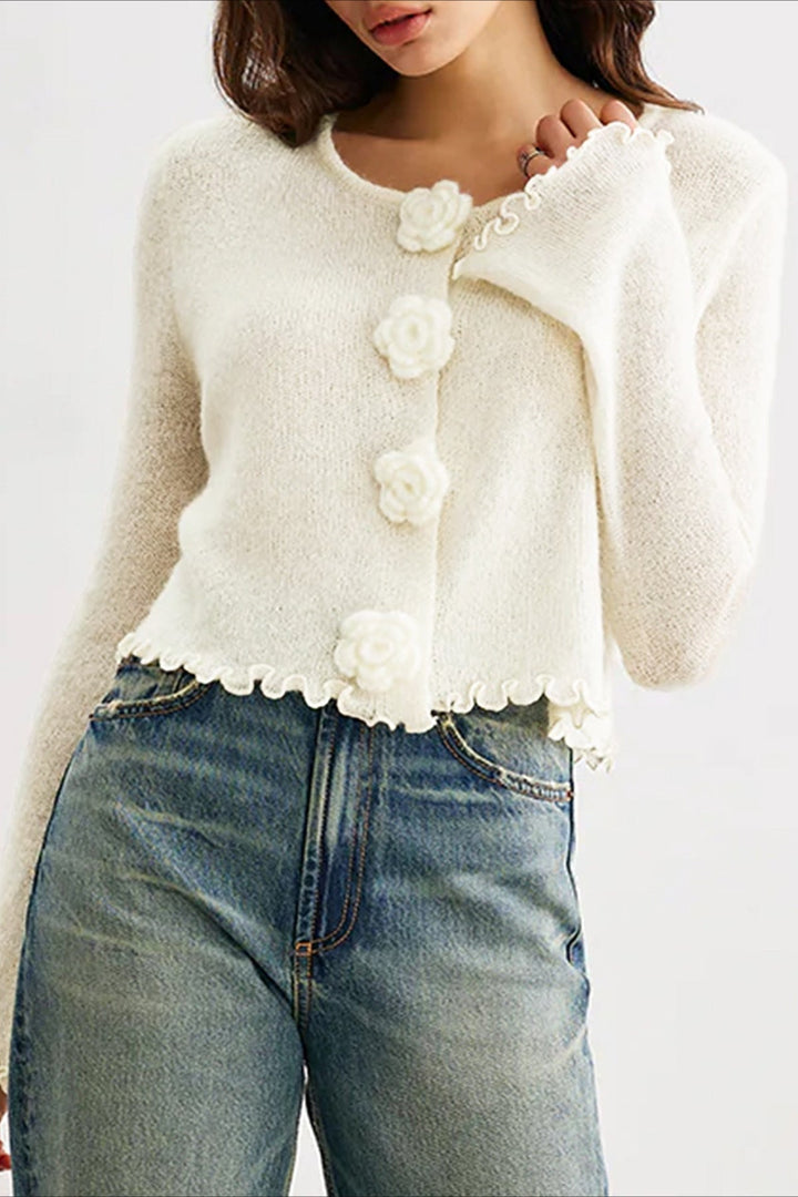 Schlanker, geblümter Strickcardigan mit Rüschen
