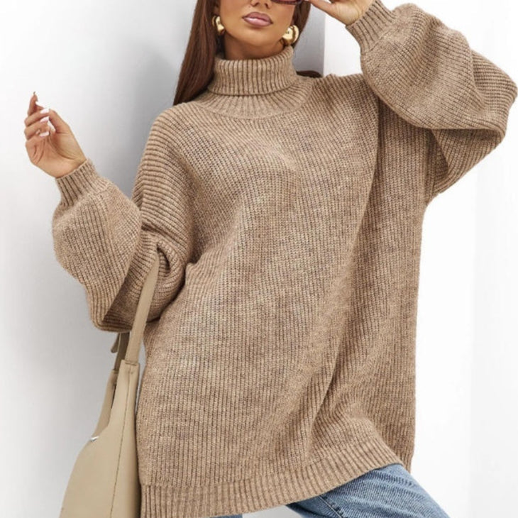 Damen-Rollkragenpullover aus weichem Strick in der Vorderansicht