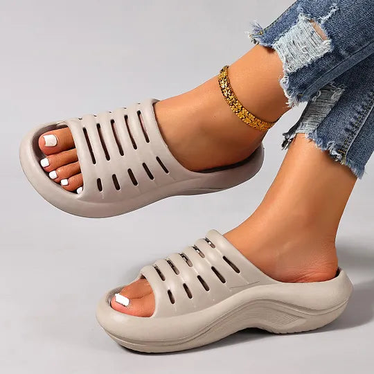 Damen Sommerschuhe als Slip-on Sandalen für Alltag und Freizeit