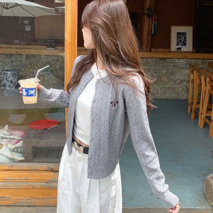 Damen Strick-Cardigan mit V-Ausschnitt und Stickerei