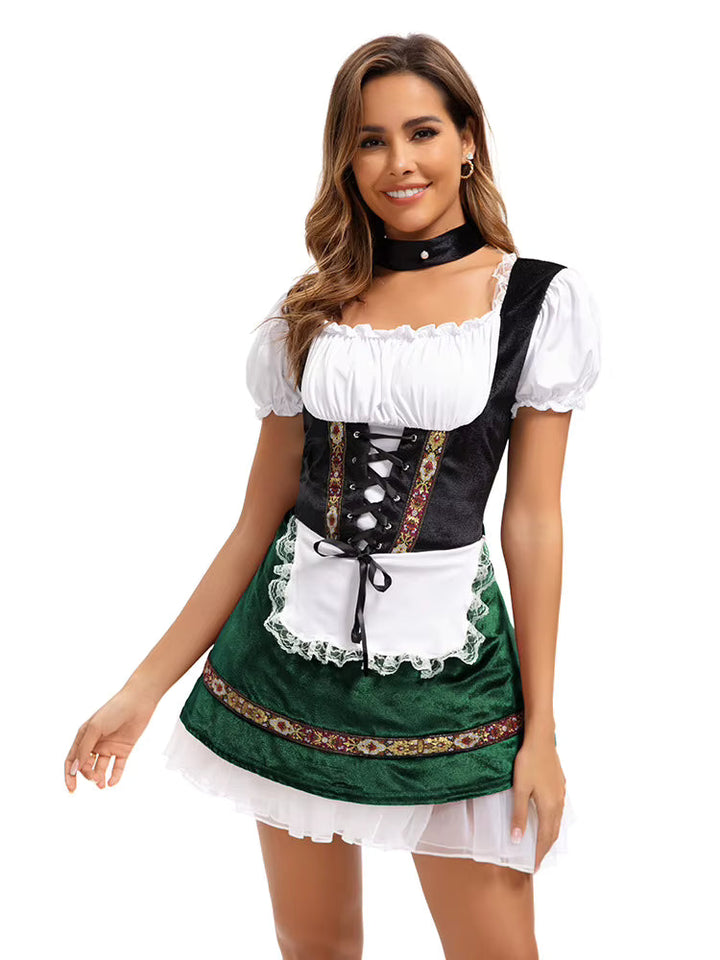 Detailansicht des Schnürmieders am Damen-Dirndl
