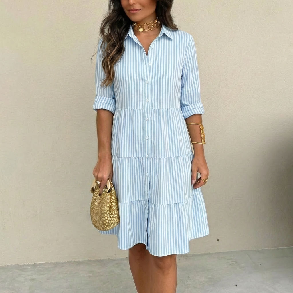 Leichtes gestreiftes Sommerkleid mit Knopfleiste