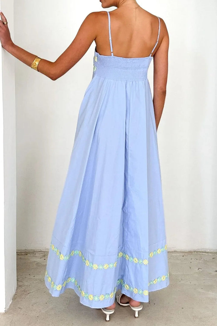 Maxikleid aus Satin mit Blumenstickerei