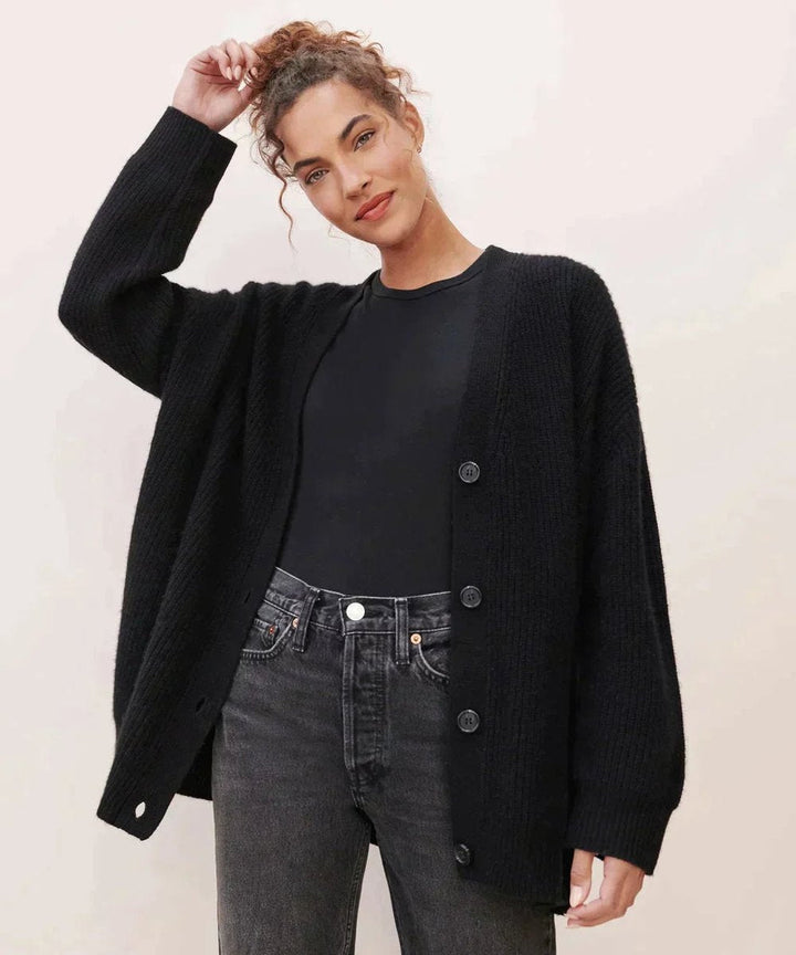 Oversized Damen-Strickjacke aus 100 % Kaschmir mit Knopfleiste
