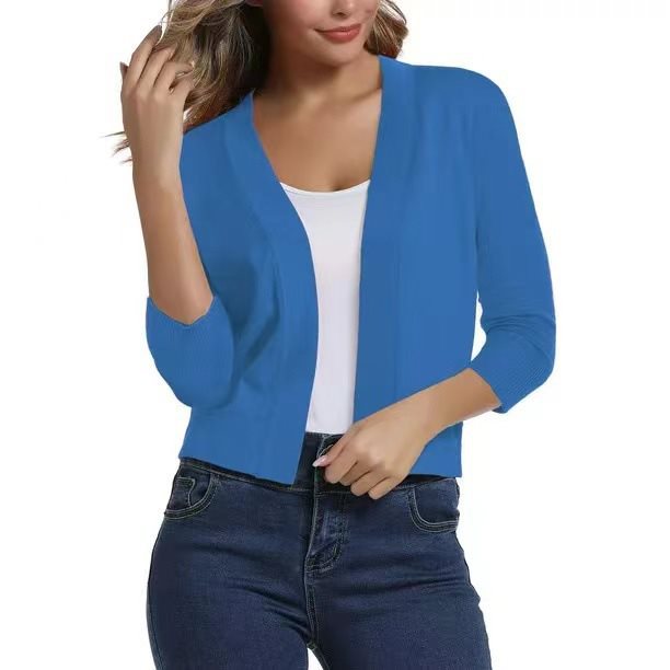 Women's Short Cardigan with Three-Quarter Sleeves