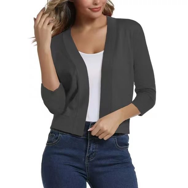 Women's Short Cardigan with Three-Quarter Sleeves