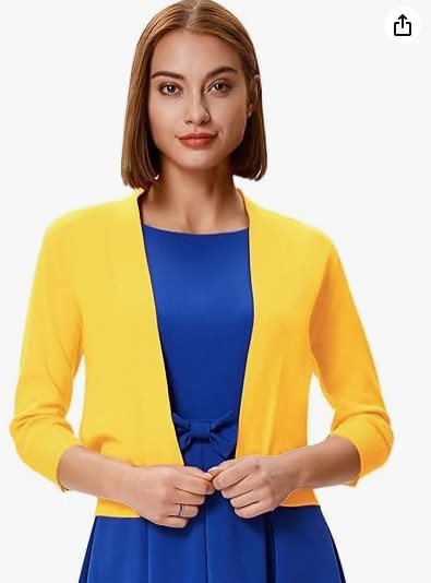 Women's Short Cardigan with Three-Quarter Sleeves