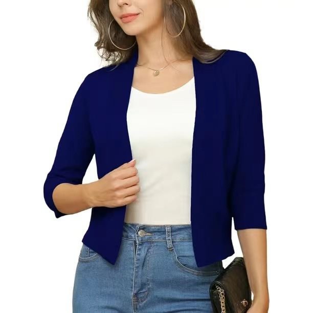 Women's Short Cardigan with Three-Quarter Sleeves