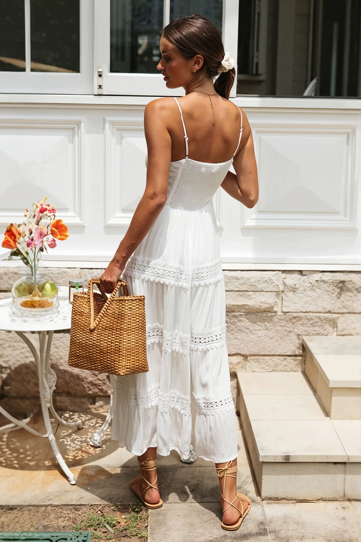 Damenkleid mit hoher Taille und ärmellosem Schnitt