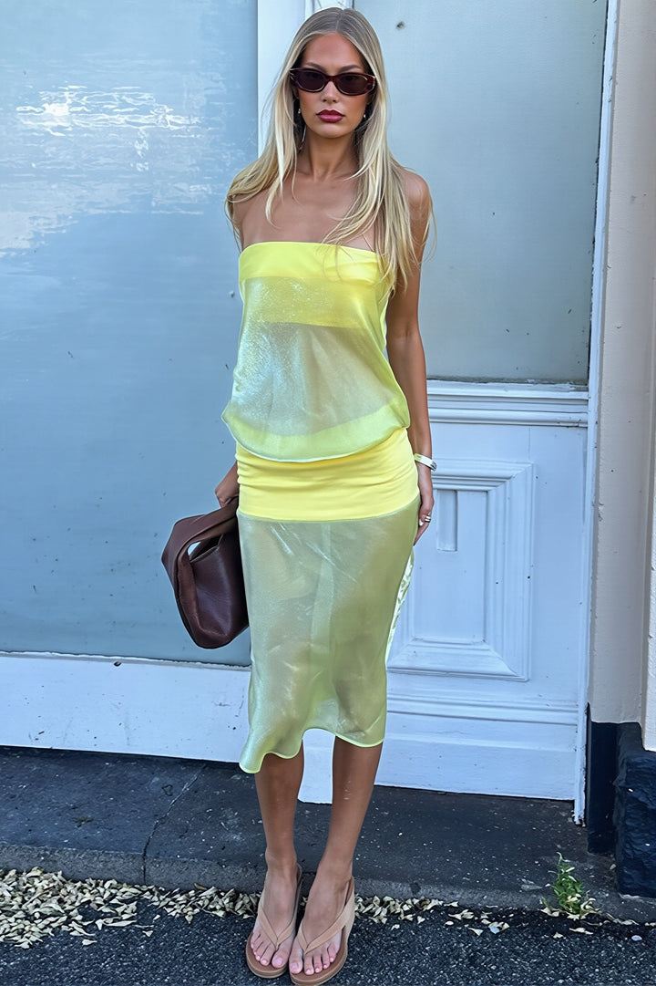 Detailansicht des Rockteils vom Damen Midikleid Bodycon
