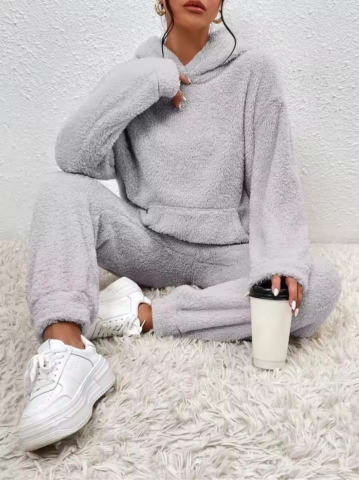 Daniela® | Gemütlicher Fleece-Zweiteiler mit Kapuze