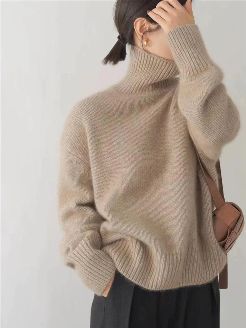 Gemütlicher weicher Strickpullover mit Rollkragen für kühle Tage