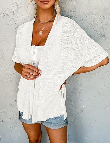 Stilvoller Kurzarm-Strickcardigan mit offenem Schnittdesign