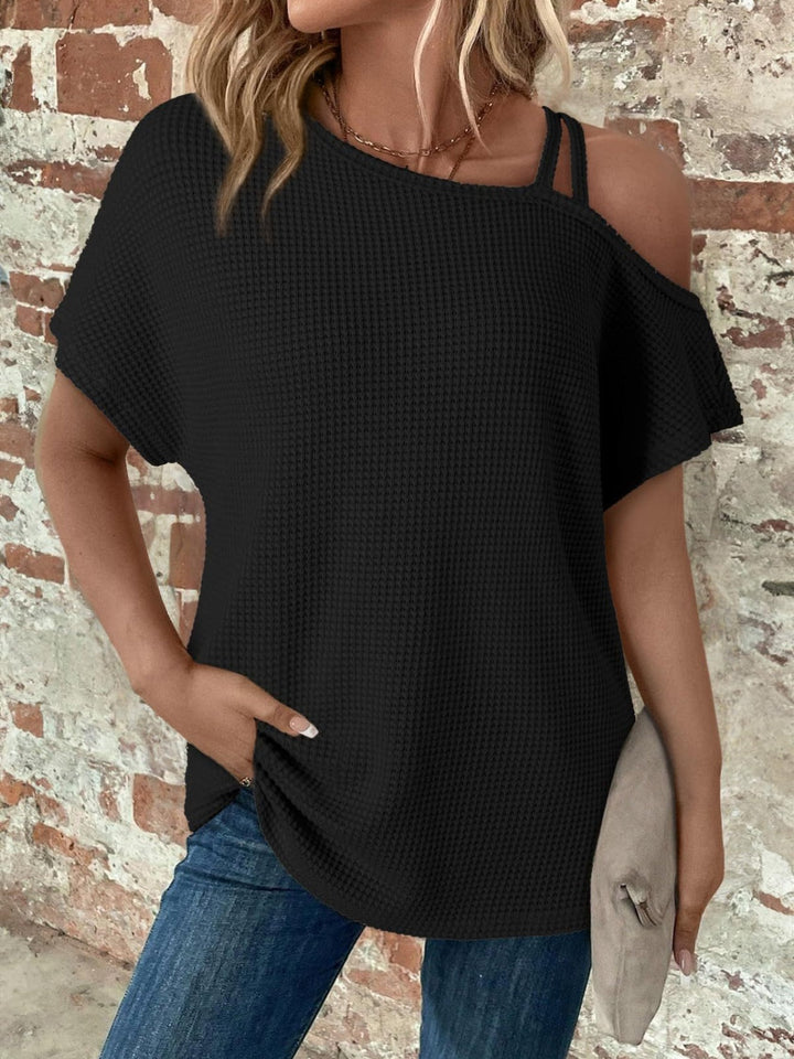 Asymmetrisches T-Shirt mit kurzem Arm und Rundhalsausschnitt