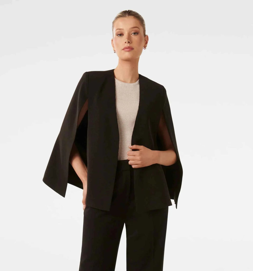 Eleganter Damen-Cape-Blazer mit fließendem Schnitt und Ärmelschlitz
