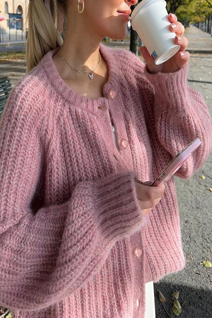 Lässiger Strickpullover mit Knöpfen und Rundhalsausschnitt Außenbekleidung