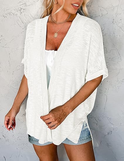 Stilvoller Kurzarm-Strickcardigan mit offenem Schnittdesign