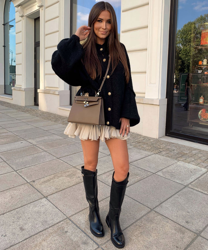 Schickes Beige Rocker-inspiriertes Kleid