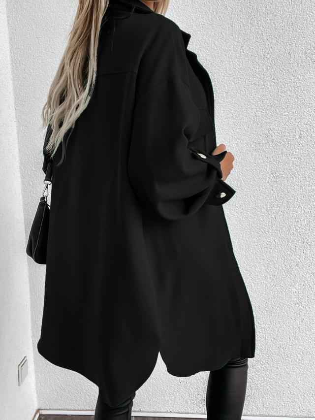 Bequeme lange Hemdjacke mit Knöpfen, Wollkragen und Revers