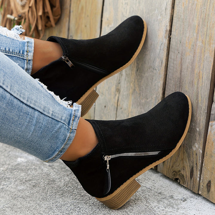 Schicke Leder-Stiefeletten für den Alltagstil