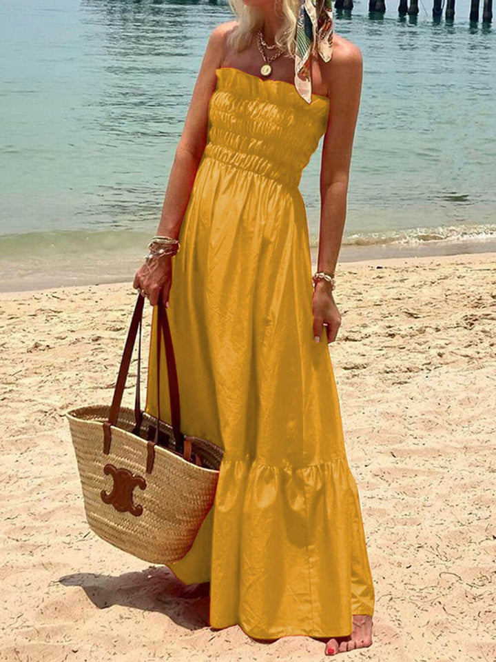 Maxikleid mit schulterfreiem, gerafftem Brustbereich für den Urlaub