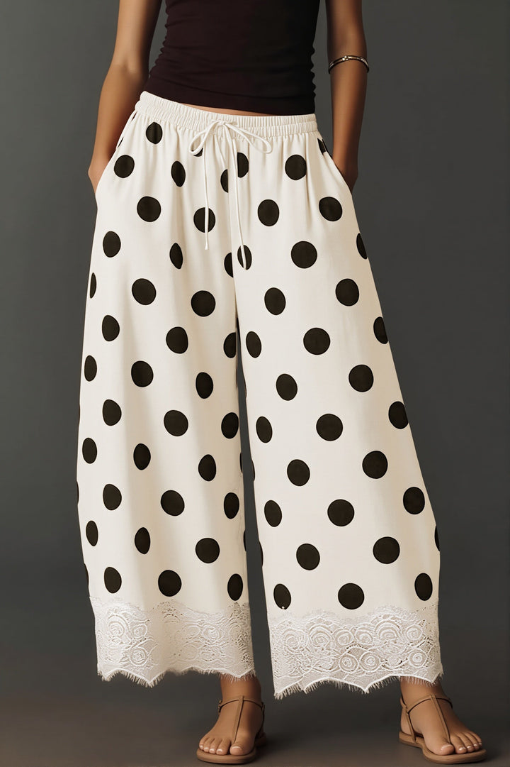 Damen weite Hose mit Polka Dots und Tunnelzug in frontaler Ansicht